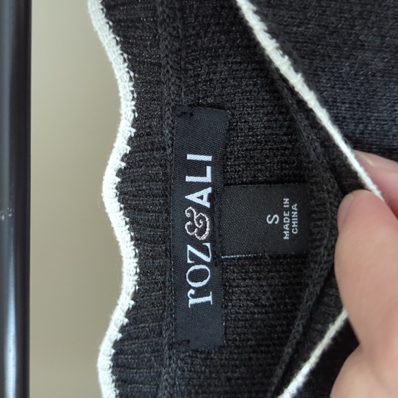 Roz & Ali Ladies Small Dress - Picture 4 of 8